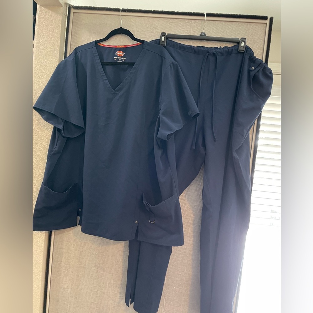 5XL Dickies navy scrubs